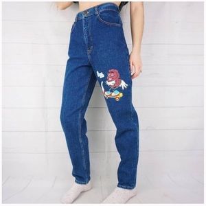 VINTAGE 1987 DARK WASH "THE CALIFORNIA
RAISINS" HIGH WAISTED DECAL JEANS, 7/8
